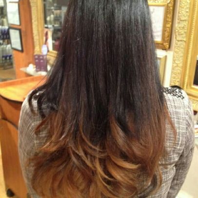 Colored Hair Ends, Brown Hair Tips, Brown Layered Hair, Black Hair With Brown Highlights, Under Hair Dye, Dyed Ends Of Hair, Hair Light Brown, Dyed Tips, Hair Foils