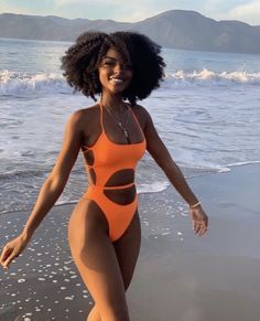 Untitled Black Women Swimwear, Beachy Bachelorette, Model Tips, Modele Fitness, Ideal Wardrobe, Trendy Swimsuits, Swimsuits Outfits, Foto Tips, Cute Bathing Suits