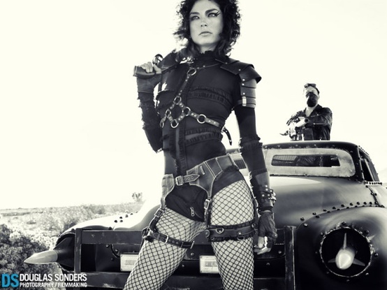 mad max Mad Max Fashion, Apocalypse Fashion, Wasteland Warrior, Goth Prom, Greatest Movies, Post Apocalyptic Costume, Mode Steampunk, Style Dance, Post Apocalyptic Fashion