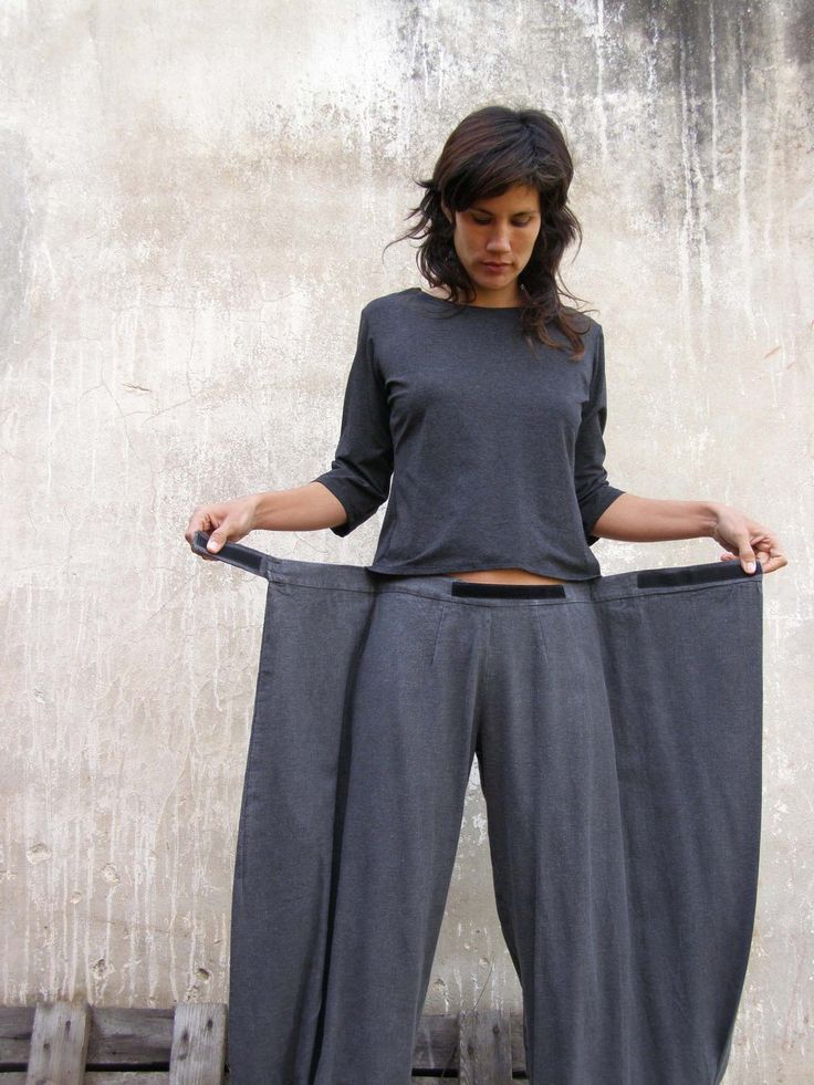 Unique grey linen Womens pants-Origami trousers/ 4 way pants-womens wrap pants-Wide pants-Convertible pants. $125.00, via Etsy. Minimalisticky Chic, Pantalon Thai, Pants Unique, Detail Couture, Convertible Pants, Wrap Pants, Womens Pants, Linen Pants Women, Pants Womens