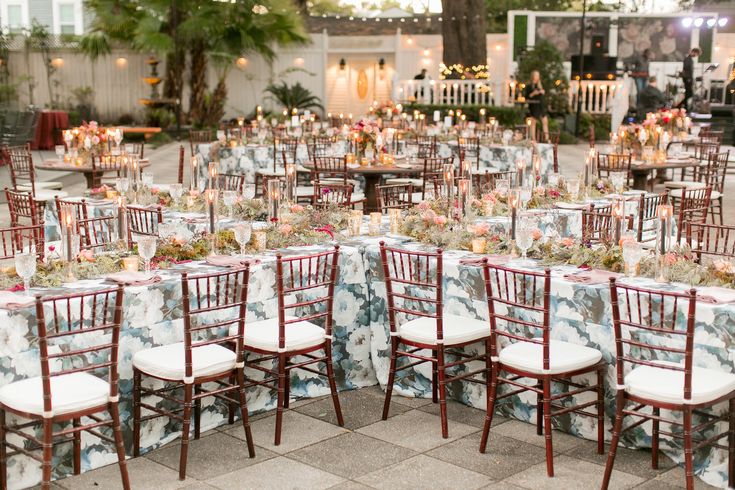 tables and chairs are set up for an outdoor wedding reception at the hotel monaco in palm beach, florida