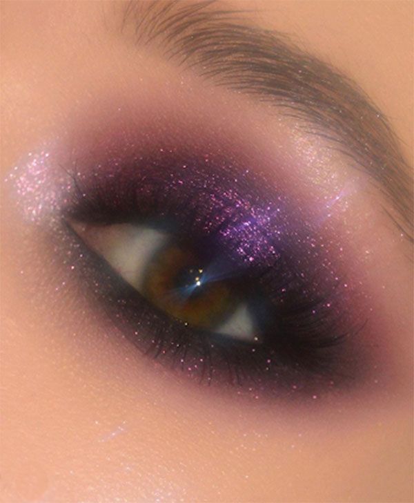 Witch Makeup Purple Smokey Eye, Purple Eye Makeup Smokey, Dark Glitter Eyeshadow, Purple Eyeshadow Smokey Eye, Royal Eye Makeup, Dark Glitter Makeup Looks, Purple Glitter Smokey Eye, Smokey Purple Makeup, Black Glittery Eyeshadow