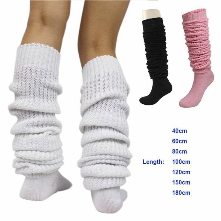 Japan High School, Loose Socks, Girl Uniform, Slouch Socks, 일본 패션, Girls Uniforms, Kitty Wallpaper, Knee High Socks, Kawaii Clothes