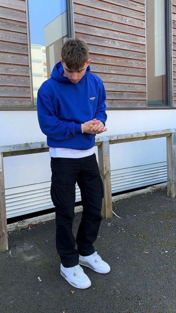 Retro 4 Outfit, Jordan Retro 4 Outfits, Jordan 4 Outfit Men, Jordan 4 Outfits, Boys Outfits Aesthetic, Blue Hoodie Outfit, Men Streetwear Outfits, Jordan 4 Outfit, Cargo Pants Outfit Men