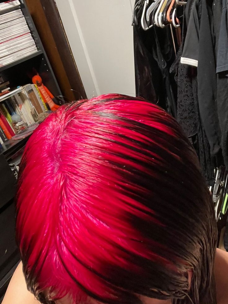 Hot Pink Roots With Black Hair, Hot Pink Ghost Roots, Black Hair With Pink Roots, Red Ghost Roots, Pink Ghost Roots, Pink Roots Black Hair, Ghost Roots Hair, Ghost Roots, Alt Hairstyles