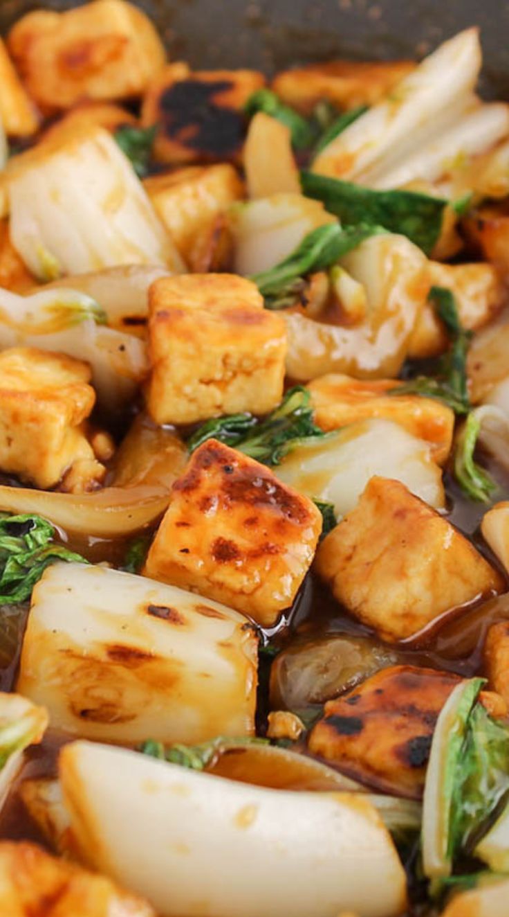 Close up on a vegan tofu bok choy stir fry. Bock Choy Stir Fry Recipes, Bokchoy Stirfry Tofu, Bokchoy Stirfry Easy, Bokchoy Healthy Recipe, Tofu Dinners, Tofu Stir Fry Recipe, Watercress Recipes, Pork Stir Fry Recipes, Vegetarian Stir Fry