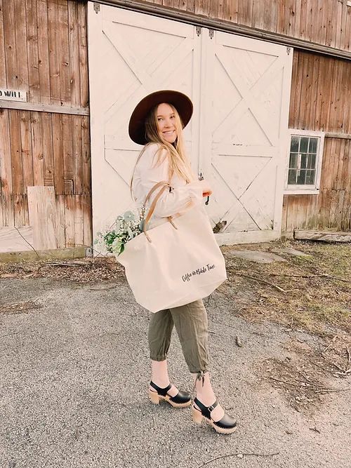 The Coffee and Bible Time printed canvas tote is an essential accessory for your daily routines and moments of reflection. Coffee And Bible Time, Coffee And Bible, Study Essentials, Bible Time, Daily Routines, Leather Notebook, Amazon Shopping, Printed Canvas, Pencil Pouch