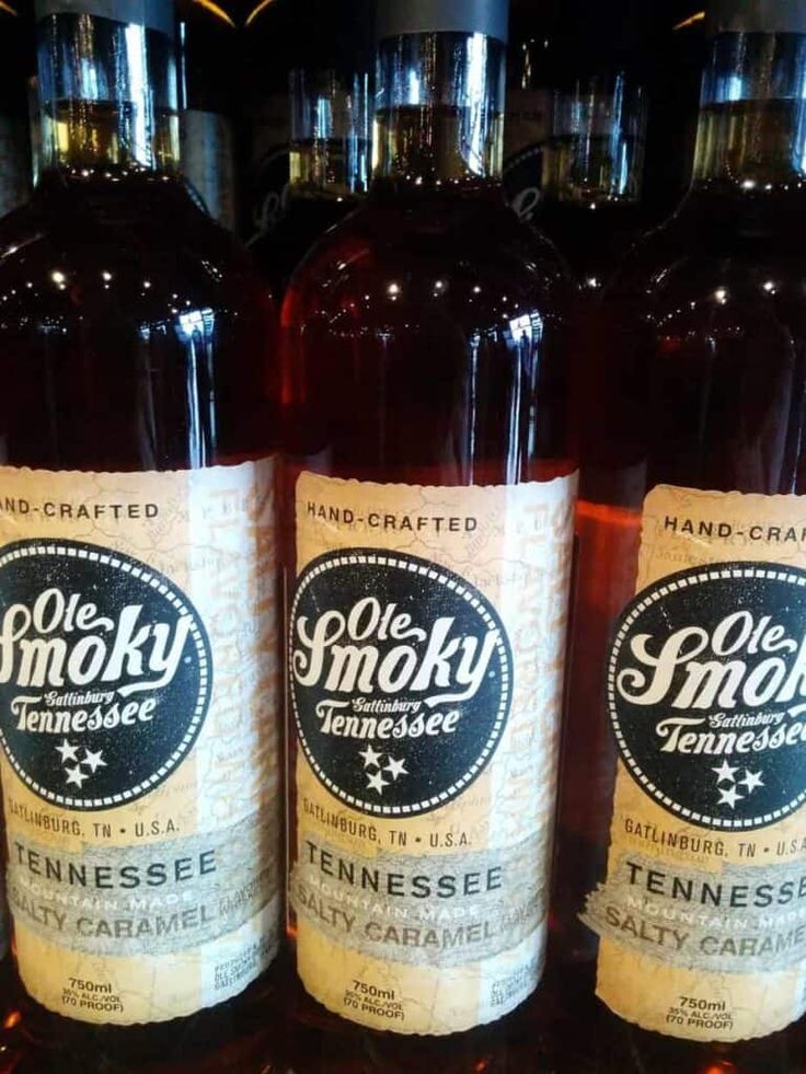 three bottles of old smoky tennessee tennessee ale