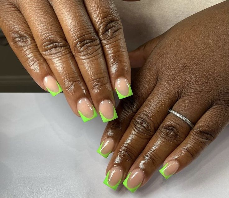 Light Green French Tip Nails, Lime Green French Tip, Lime Green French Tip Nails, Green French Tip Nails, Green French Tip, Lime Green Nails, Green Nail Art, Green French, Tip Nails