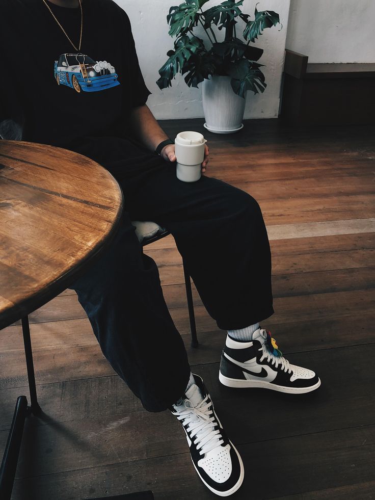 Hiphop Culture, Hypebeast Fashion, Techwear Fashion, Culture Fashion, Mens Casual Outfits Summer, Black Men Street Fashion, Street Style Outfits Men, Mens Outfit Inspiration, Mens Fashion Streetwear