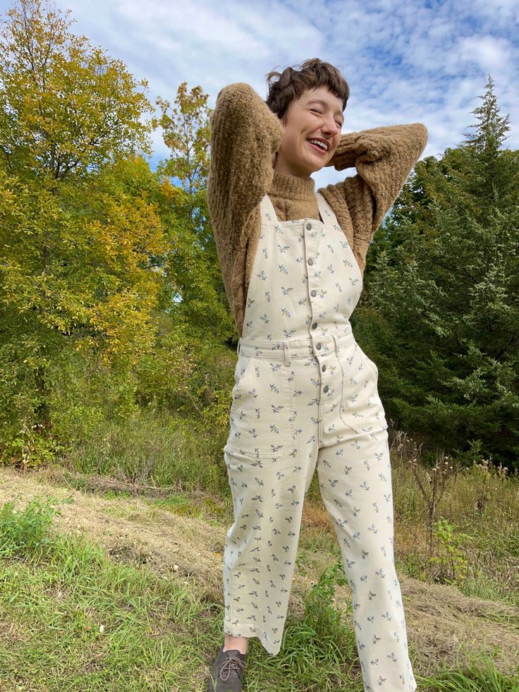 Cottage Core Overalls Outfit, Overalls Outfit Cottagecore, Cottagecore Cotton Sleepwear For Summer, Cute Cottagecore Overalls, Cottagecore Dungarees, Make Up Inspo, Style Icons, Floral, Clothes