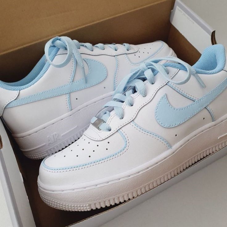 Dare to stand out in the Baby Blue Smooth Custom Air Force 1. Slip in and fly high with the smooth baby-blue texture and stylish details. Conquer the streets with boldness and be the envy of the crowd! 🔥 Exactly as shown in the pictures. 📷 Brand New & Authentic. 💯 Hand Painted with attention to detail. 👨‍🎨 Waterproof and Flexible. ❤️ Unisex model. Please refer to the Size Chart. 👟👫 Free Worldwide Shipping. ✈️🌍 Badass Girl, Nike Shoes Women Fashion, Boty Nike, Preppy Shoes, Pretty Shoes Sneakers, All Nike Shoes, Custom Air Force 1, Cute Nike Shoes, Cute Sneakers