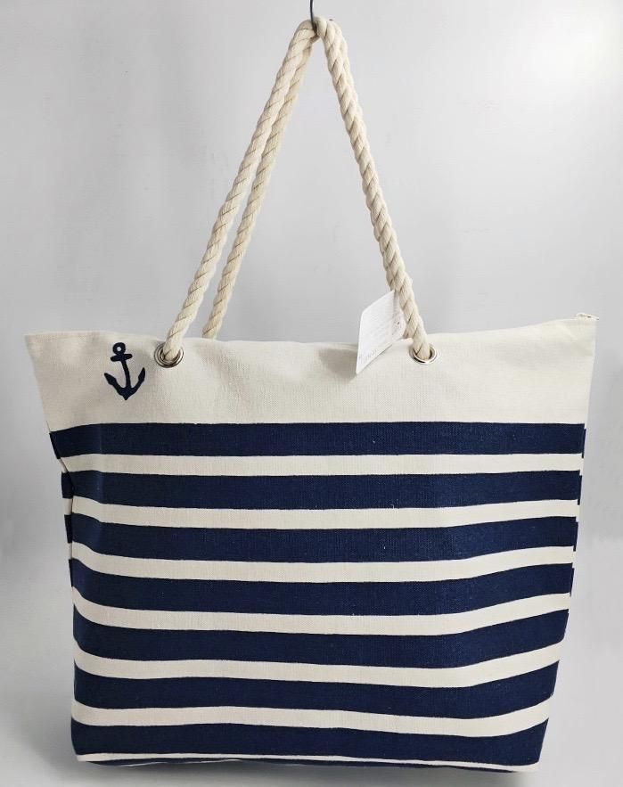 Enjoy a day at the beach or pool with our beach bag! Tulle Crafts, Canvas Beach Tote, Fuzzy Fabric, Beach Totes, Nautical Outfits, Totes Bag, Work Handbag, Pool Bags, Wreath Supplies