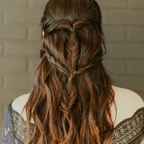 The Best Khaleesi hair: Epic Braids & Game of Thrones hairstyles Middle Ages Hairstyles, Game Of Thrones Hairstyles, Coffee Hair Dye, Hair For Halloween, Targaryen Hair, Khaleesi Hair, Boho Hair Tutorial, Got Hair, Medieval Hairstyles