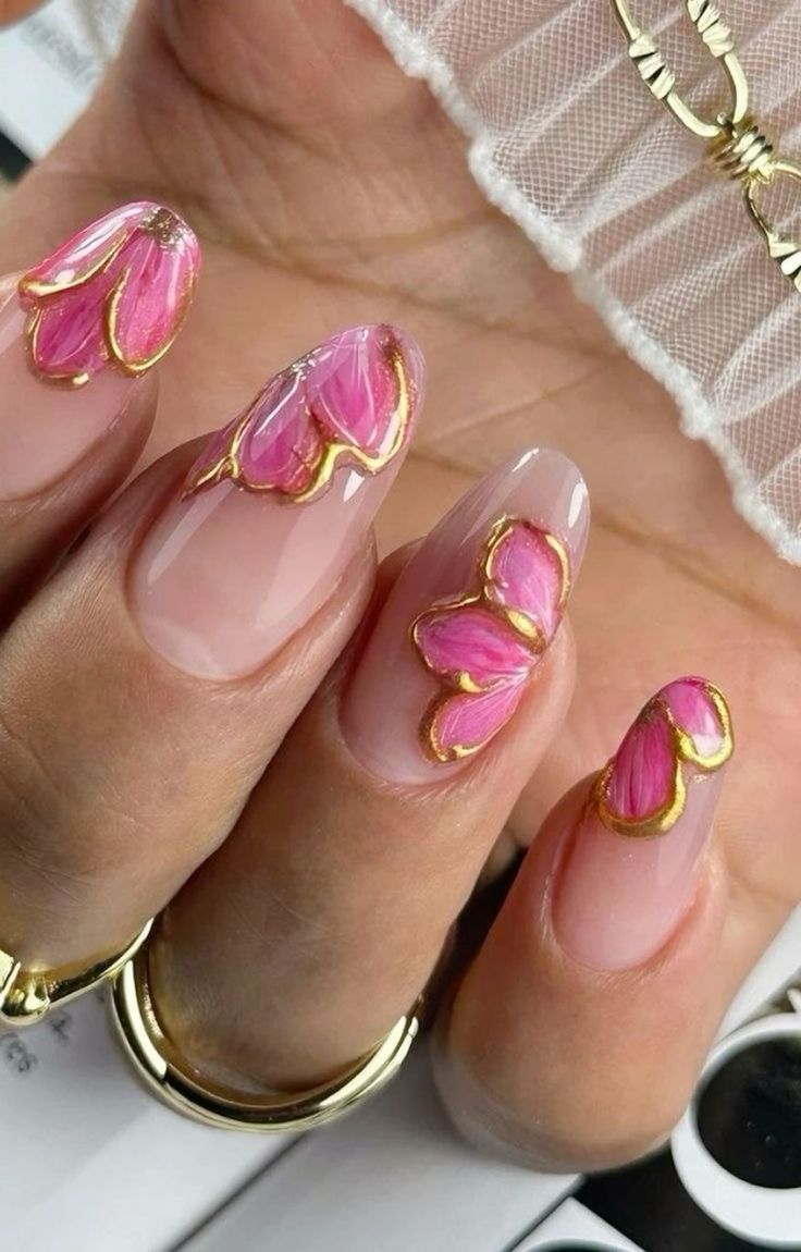 Gold Outlined Nails, Pink And Gold Flower Nails, Vacay Nails Almond, Summer Gold Nails, Nails For Bali, Gold And Pink Nails Acrylic, Gold Outline Nails, Dora Nails, Gold Floral Nails