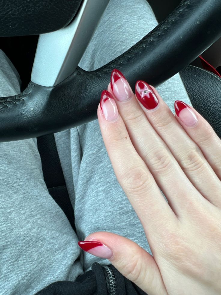 Red french tip star fall nails Red Star French Tip Nails, Nails Inspiration Red, Red Star Nails, Red Tip Nails, Red French Tip, French Top, Red French, Red Fall, Future Wardrobe