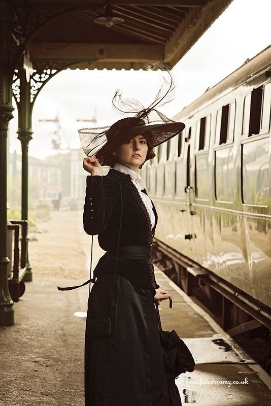 Mode Steampunk, Old Trains, Orient Express, Edwardian Era, Edwardian Fashion, Look Vintage, Train Travel, A Train, Looks Vintage