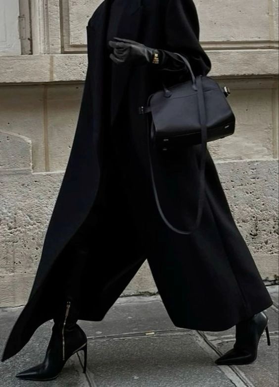 Looks Black, All Black Outfit, Fashion Mistakes, Mode Inspo, Moda Vintage, Looks Chic, Mode Inspiration, Winter Fashion Outfits, Style Outfits