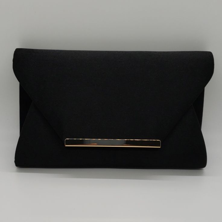 Nwot Black Evening Shoulder/Clutch Bag (Small Scratch At The Back) Formal Envelope Bag With Gold-tone Hardware, Formal Envelope Bags With Gold-tone Hardware, Evening Envelope Bag With Gold-tone Hardware, Evening Bag With Magnetic Closure In Envelope Shape, Wristlets, Small Bags, Clutches, Clutch Bag, Bag Lady