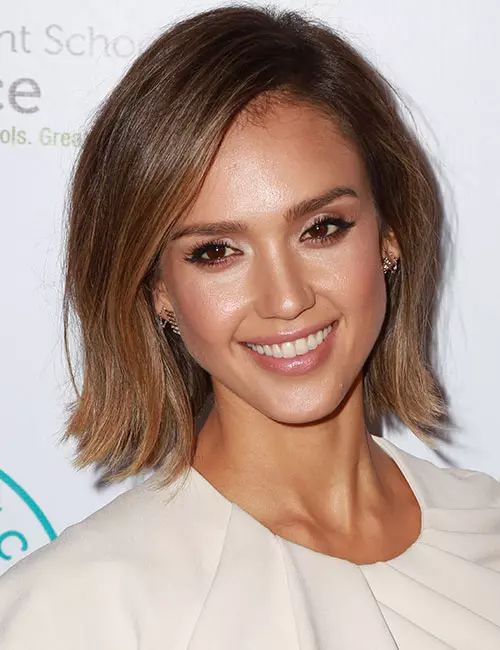 Oblong Face Haircuts, Ombre Bob Hair, Hairstyles For Oval Faces, Jessica Alba Hair, Oblong Face Hairstyles, Oblong Face, Oblong Face Shape, Blonde Bob Haircut, Long Face Shapes