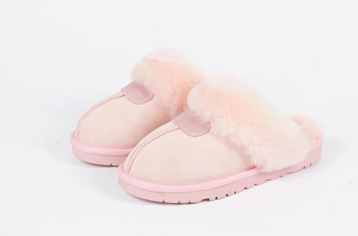 Caricia Slippers – Ultra Seller Shoes Softie Shoes, Coquette Slippers, Shoes To Get, Cute Uggs, Slippers Outfit, Preppy Shoes, Cute Slippers, White Sneakers Women, Pretty Shoes Sneakers