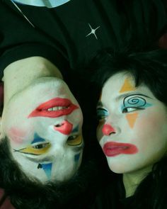 Makeup Couple Goals, Face Paint Reference, Clown Couple Makeup, Colourful Clown Makeup, Clown Makeup Couple, Mens Clown Makeup, Couple Clown Makeup, Couple Makeup Halloween, Couple Halloween Makeup