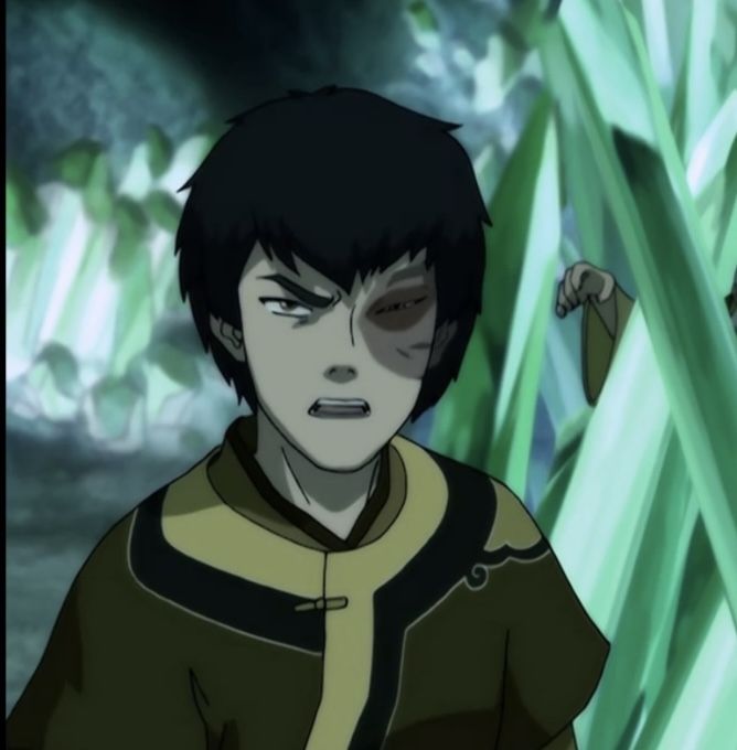 an anime character with black hair and green eyes