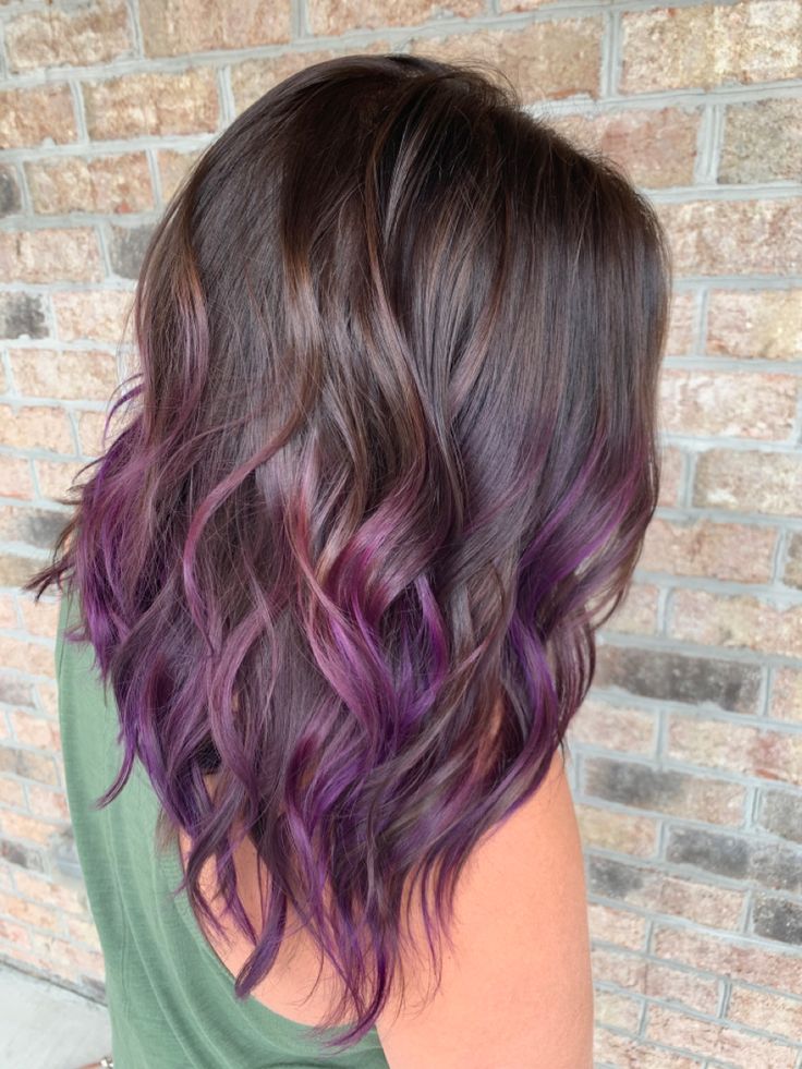 Purple Highlights Brown Hair, Purple Hair Streaks, Purple Brown Hair, Purple Hair Highlights, Fantasy Hair Color, Purple Balayage, Dyed Tips, Purple Ombre Hair, Short Brown Hair