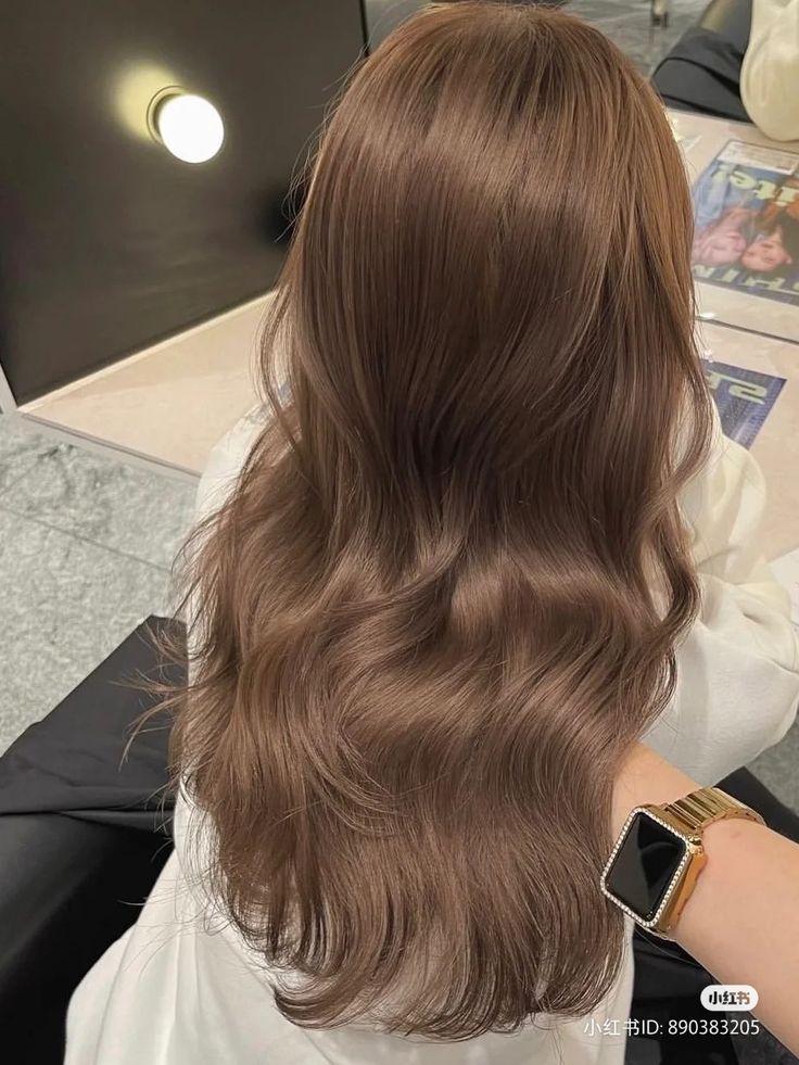 Long Wavy Brown Hair, Wavy Brown Hair, Winter Hair Color Ideas, Korean Hair Color, Korean Winter, Brown Hair Looks, Brown Hair Inspo, Brown Hair Dye, Light Hair Color