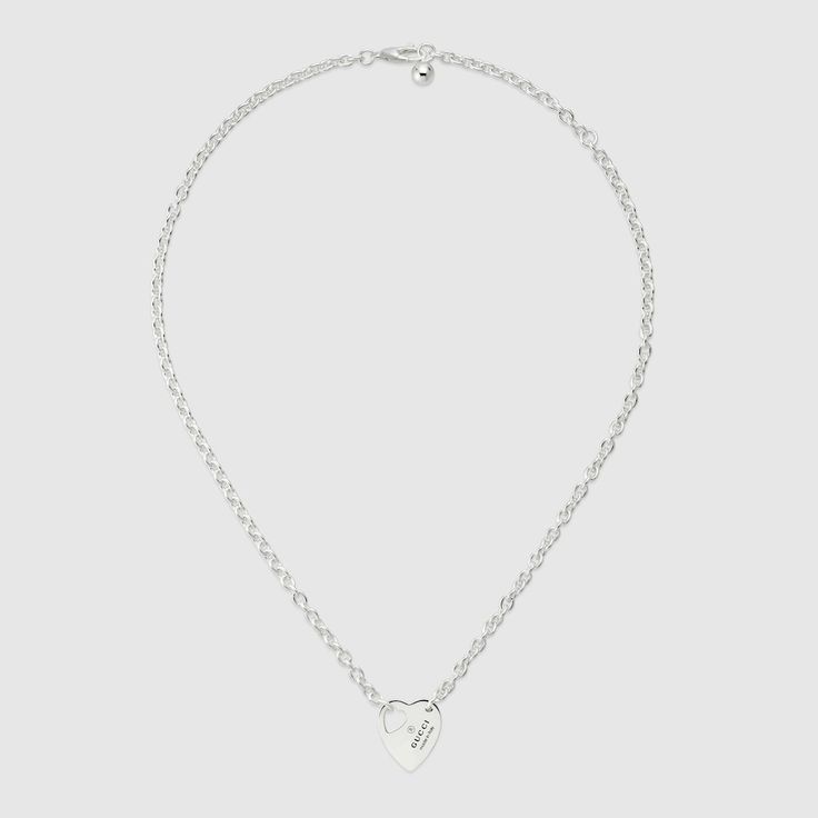 Shop the Trademark chain pendant necklace at GUCCI.COM. Enjoy Free Shipping and Complimentary Gift Wrapping. Chain Heart, 925 Sterling Silver Chain, Rings Necklaces, Chain Pendant, Pre Fall, Sterling Silver Chain, Chain Pendants, One Color, Heart Pendant