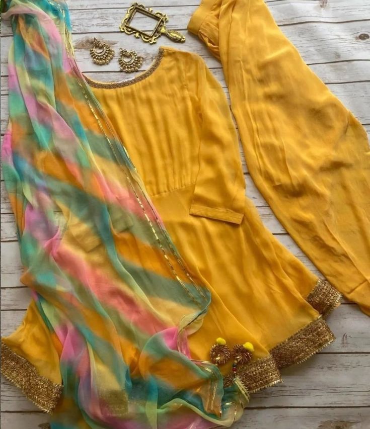 Yellow Haldi Outfit, Sharara Dress, New Suit Design, Yellow Kurti, Haldi Dress, Sharara Designs, Pakistani Women, Simple Frock Design, Lehenga Red