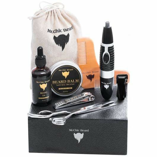 When creating this set, we tried to take into account all the men’s wishes and needs. It consists of a beard trimmer, beard comb, mustache scissors, beard oil, beard balm, beard apron and nail clippers. Imagines One Direction, Wallpaper One Direction, Beard Apron, Beard Grooming Kit, Mens Beard Grooming, Beard Care Kit, Beard Comb, Beard Kit, Mens Grooming Kit