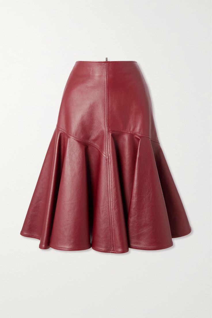 Leather rarely feels as special as it does in the hands of Bottega Veneta. Made in Italy, this skirt has an A-line shape and moves beautifully. Gold or silver jewelry will complement the 'Pomegranate' shade. Gold Or Silver Jewelry, Red Long Skirt, Red Leather Skirt, Orange Skirt, Outfit Collage, 20s Fashion, Leather Midi Skirt, Ruffled Skirt, Skirt Design