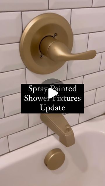 the spray painted shower fixtures update is shown in this image with text overlaying it