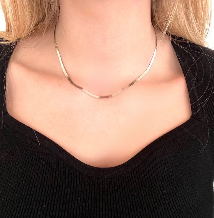 This gorgeous 14k solid gold herringbone chain is a must-have. This piece will look gorgeous for everyday wear or dressed up and will be a keepsake that will last forever. Materials: 14k Yellow Gold | 14k White Gold Measurements: Available in 16" and 18" | chain measures 4.6 mm wide Gold Herringbone Chain, Herringbone Chain, Herringbone, Bend, Contemporary Design, Solid Gold, Oregon, Everyday Wear, Dress Up