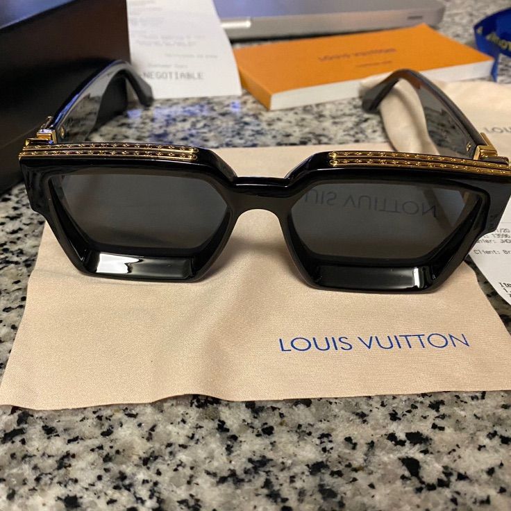 Virgil Abloh Millionaire Sunglasses (Rare) Receipt, Dust Bag, Box, And Cleaner All Included! No Scratches And Never Worn! Beautiful Brand New- Vintage Style Piece From Virgils Collection! Louis Vuitton Waimea Sunglasses, Luxury Square Frame Evening Sunglasses, Luxury Rectangular Sunglasses For Party, Luxury Rectangular Glass Sunglasses, Luxury Rectangular Sunglasses For Evening, Luxury Glass Sunglasses For Formal Occasions, Luxury Sunglasses With Mirrored Lenses, Sun Glass, Louis Vuitton Sunglasses