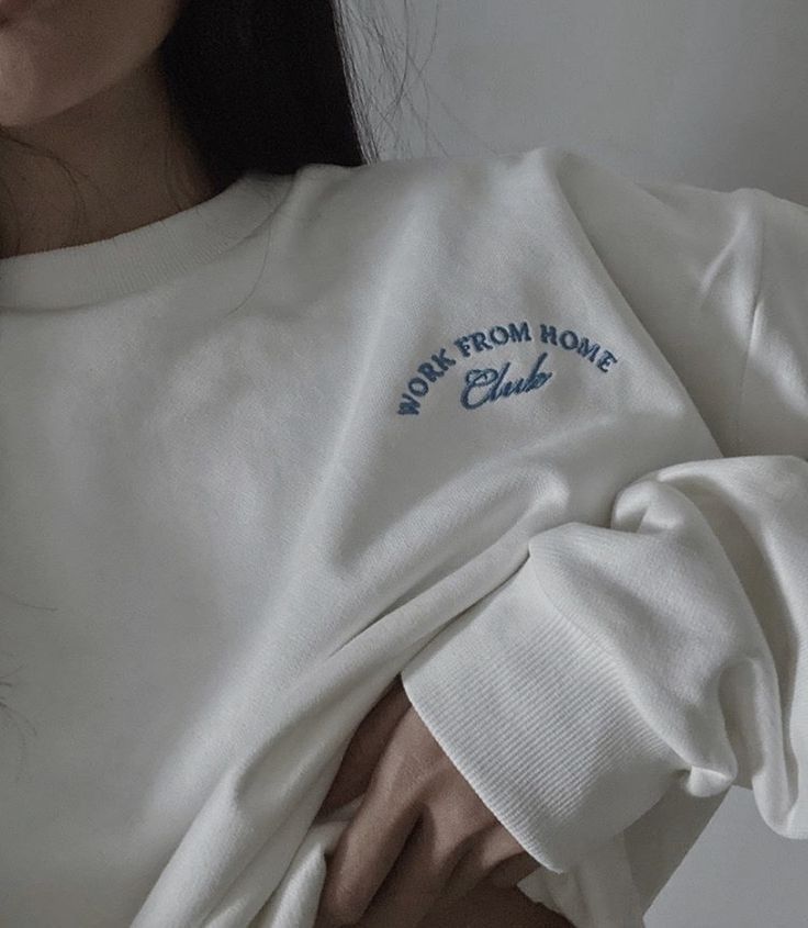 Sweatshirt Aesthetic, Shirt Design Inspiration, Aesthetic T Shirts, 자수 디자인, Aesthetic Shirts, Tee Shirt Designs, 가을 패션, Cozy Sweatshirts, 로고 디자인