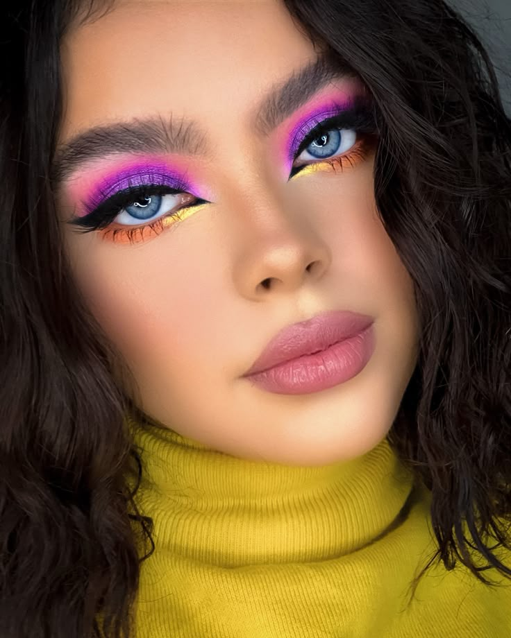 Pink And Purple Makeup Looks Creative, Pinata Makeup Ideas, Eyeliner Makeup Looks, Edc Makeup, Makeup Photoshop, School Makeup Tutorial, Neon Eyeliner, Colorful Eyeshadow Palette, Everyday Eyeshadow