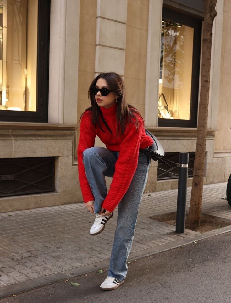 Red Sweater With Jeans, Red Chunky Sweater Outfit, Red Jumper Outfit Aesthetic, Red Sweater Jeans Outfit, Red Jumper Outfit Winter, Red Oversized Sweater Outfit, Red Christmas Sweater Outfit, Red Cable Knit Sweater Outfit, Oversized Red Sweater Outfit