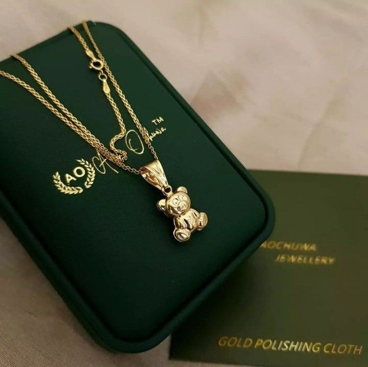 18karat pure gold Teddy bear necklace. Pendant 1.6grams Chain 20.6 inches length 2.2grams Gold Teddy Bear, Teddy Bear Necklace, Girly Coquette, Stay Golden, Bear Necklace, Luxury Necklace, Gold Necklace Set, Classy Jewelry, Body Chain Jewelry