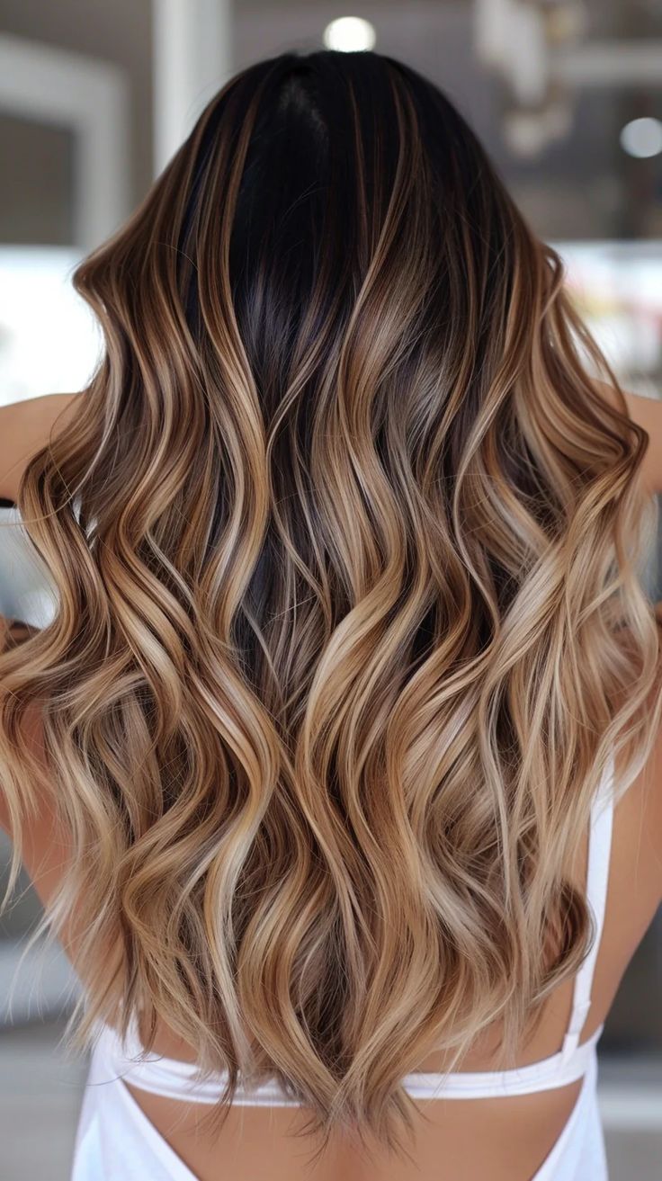 Macadamia Hair Color, Sun Kissed Brown Hair Balayage, Bronde Balayage Layers, Natural Highlights For Dark Blonde Hair, Different Balayage Colors, Caramel Blond Balayage, Pale Skin Balayage Hair, Hair Color Ideas Natural Colors, Autumn Balayage Hair