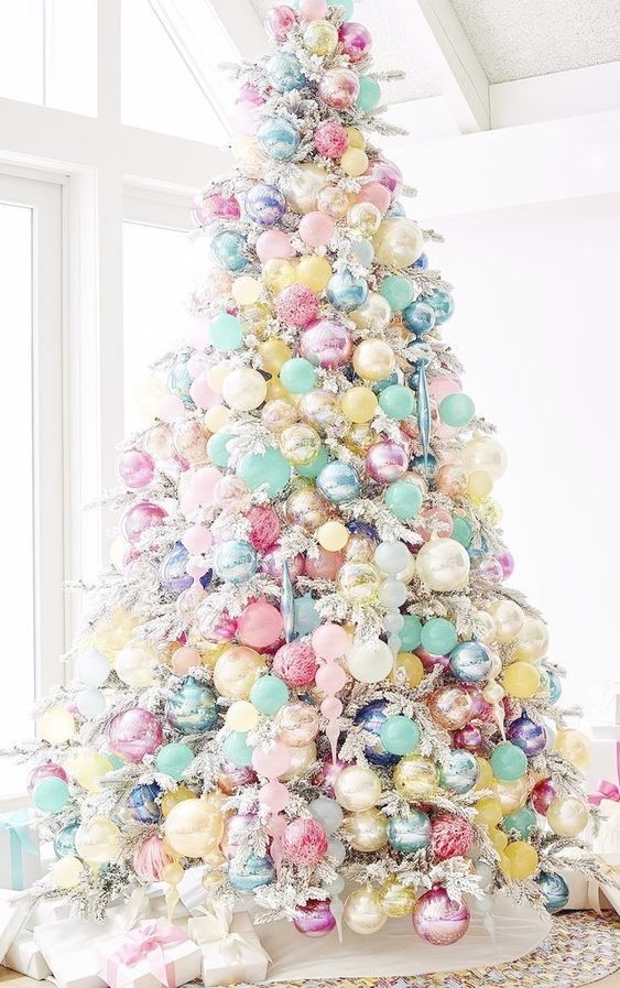 a decorated christmas tree in a living room