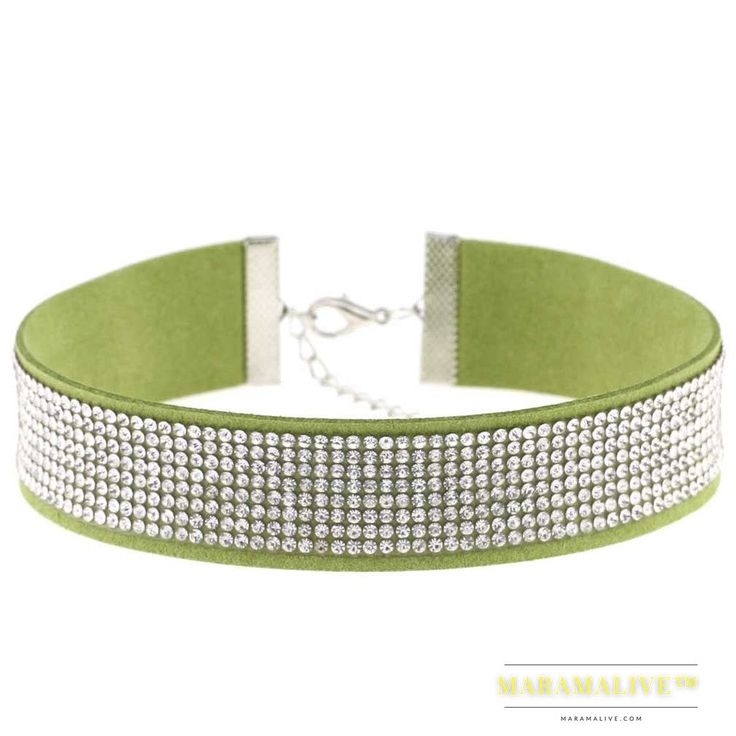 Specification: Material: High-grade Korean velvet Style: European and American Style: Unisex Modeling: Geometric Color: White, yellow, red, purple, green, blue, black, orange, pink, brown, skin color, silver, light blue, dark green, dark blue, rose red Jewelry Goth, Metal Choker, Rhinestone Choker Necklace, Studded Necklace, Punk Jewelry, Rhinestone Choker, Drag Queens, Crystal Choker, Velvet Fashion