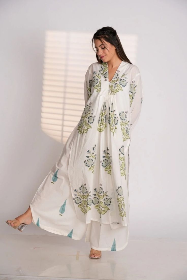 Block Print Kurti Designs, Printed Kurti Designs, Cotton Suit Designs, Sleeveless Blouse Designs, Kaftan Designs, Designer Kurti Patterns, Simple Kurti Designs, Kurti Designs Latest