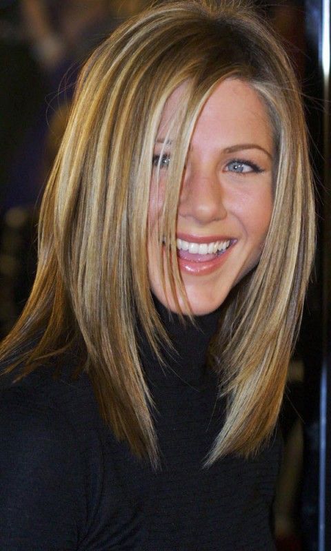 Jennifer Aniston with layered hairstyle - Layered Hairstyles Jennifer Aniston Haircut, Rachel Haircut, Jennifer Aniston Hair, Framing Layers, Luxy Hair, Long Bob Hairstyles, Face Framing, Great Hair, Jennifer Aniston