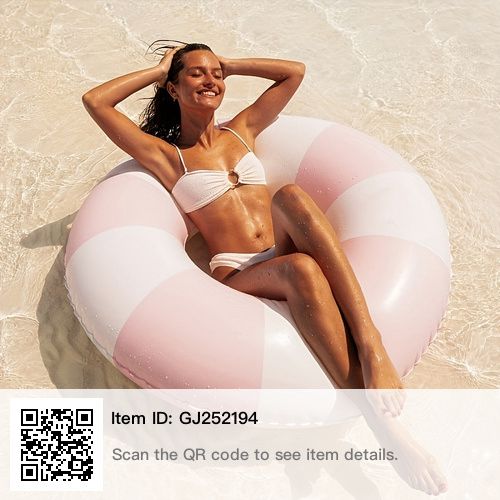 Pool Ring Float, Pool Floats Aesthetic, Funboy Pool Floats, Inflatable Floating Island, Donut Pool Float, Donut Pool, Pool Shoot, Pool Photoshoot, Pool Floaties