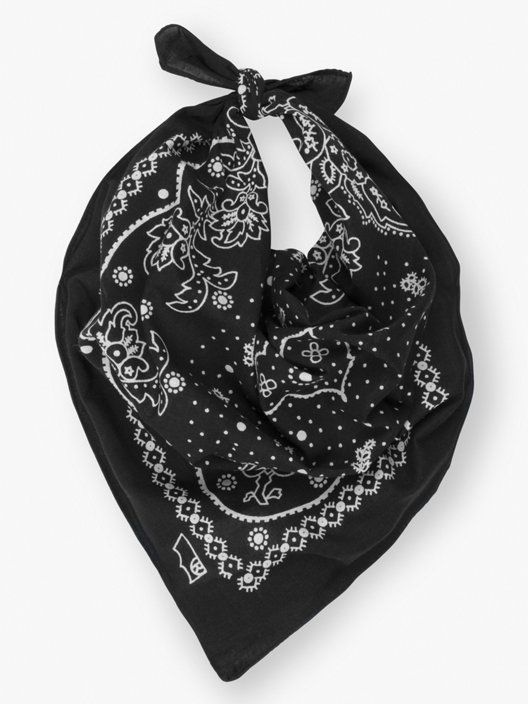 The multipurpose tool of accessories. Wear this bandana as a headscarf, armband, or neck tie. You can even wear it over your facemask for an extra layer of protection. Features a classic western-inspired paisley print An homage to an American classic Made from soft, washed cotton Tommy Eaton, Paisley Bandana, Bandana Styles, Black Levis, Aesthetic Women, Bandana Print, Paisley Design, Arctic Monkeys, Fallout