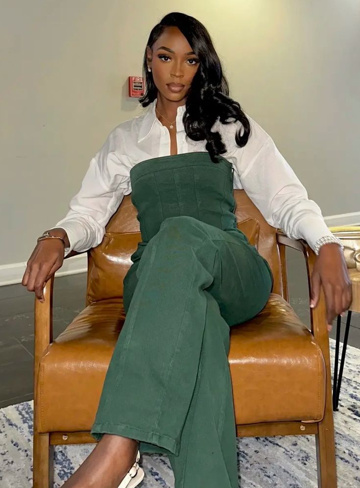 Slacks Outfit Black Woman, Business Causal Jean Outfits, Brunch Formal Outfit, Travel Outfit Ideas Winter, Casual Modest Outfits Black Women, Earth Tone Professional Outfits, Church Baddie Outfits, Summer 2024 Outfits Modest, Green Fall Outfits For Women