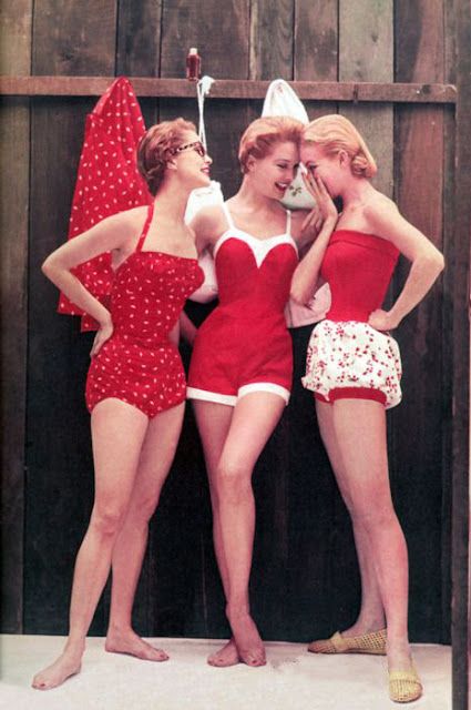 1950s Bathing Suits, 1950s Swimsuit, Vogue Vintage, Vintage Bathing Suits, Swimsuits Outfits, Retro Swimsuit, 3 Women, Vintage Swimwear, Vintage Swimsuits