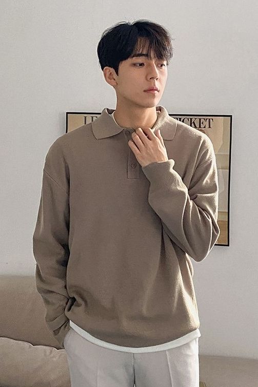 Korean Men Fashion Aesthetic, Mens Fashion Asian, Korean Men Outfit, Crewneck Outfit Men, Korean Outfits Winter, Korean Men Clothing, Preppy Boy Outfits, Boys Fashion Aesthetic, Kevin Nguyen